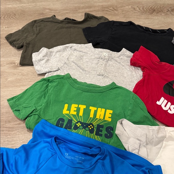 Under Armour Kids' T-Shirts - Black, Red, Green, Blue, Gray - Picture 2 of 4